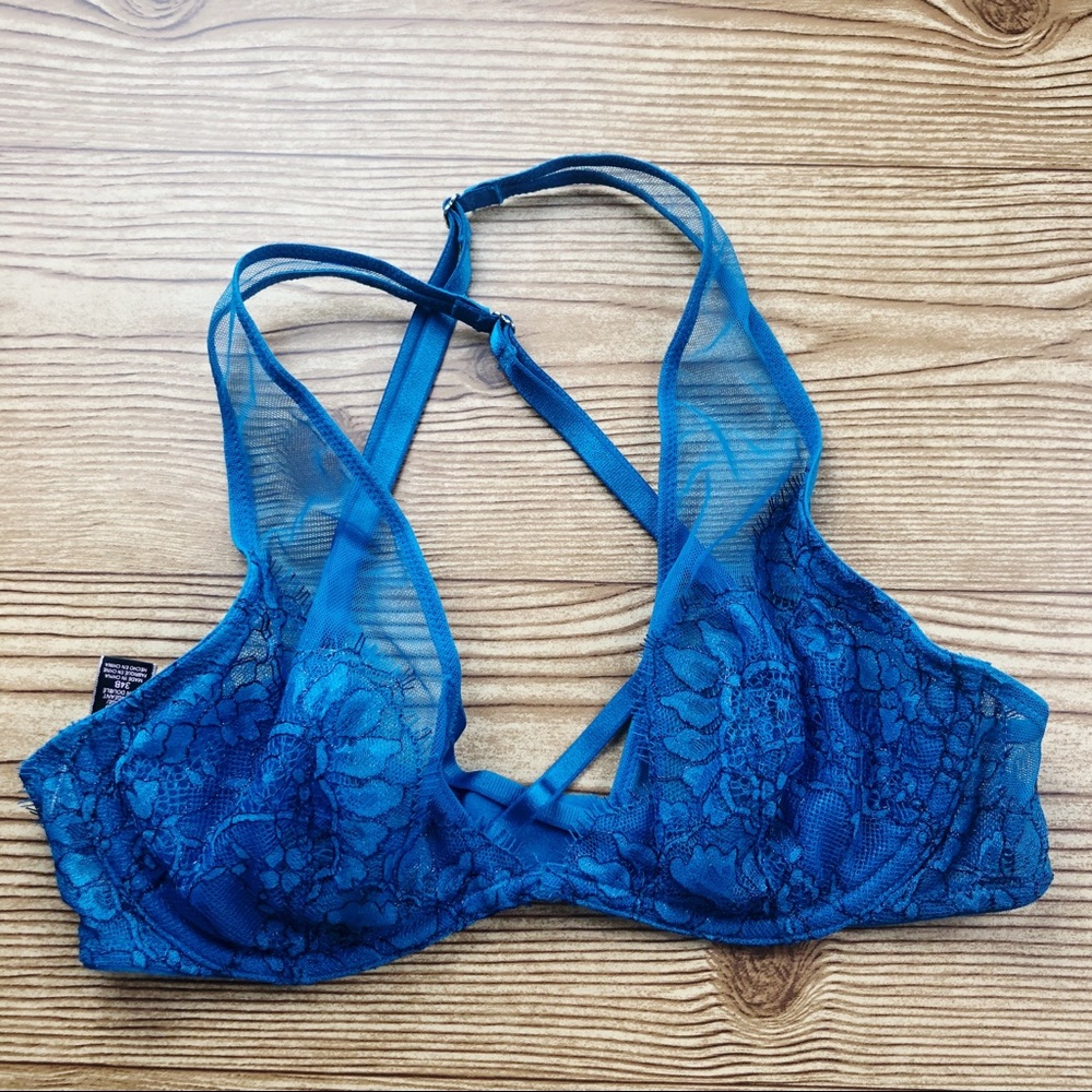 Victoria’s Secret Teal Lace Bra NWT